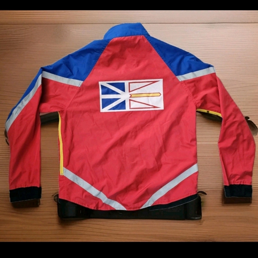 Running Room Fit-Wear St. John's Newfoundland Edition Size Small *READ*
